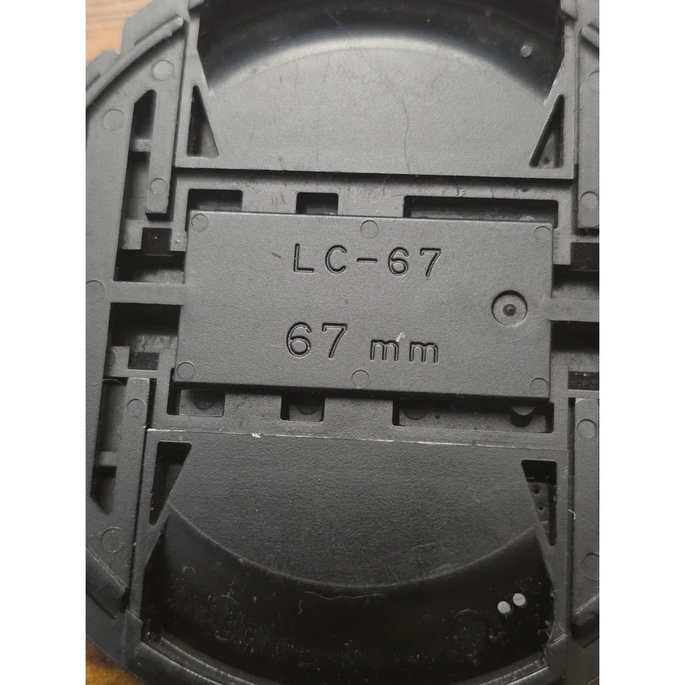 Nikon Lens Cover Lens Cap LC-67  67 MM